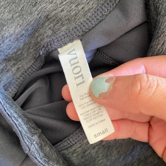 🦋 VUORI Dark Gray Colorblock Leggings Small Workout Casual Running Athletic - Picture 4 of 4